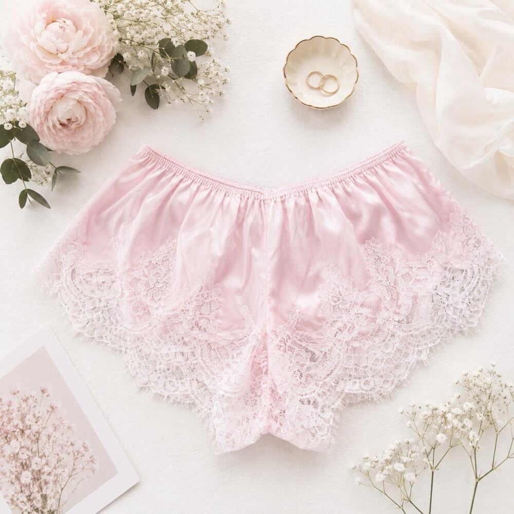 SKIMS Silk Lace Short – Pink | Size S | NWT